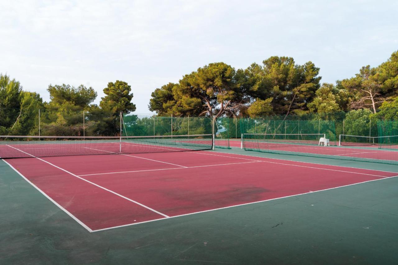 Belambra Clubs Presqu'Ile De Giens - Les Criques Hyères Exterior foto
