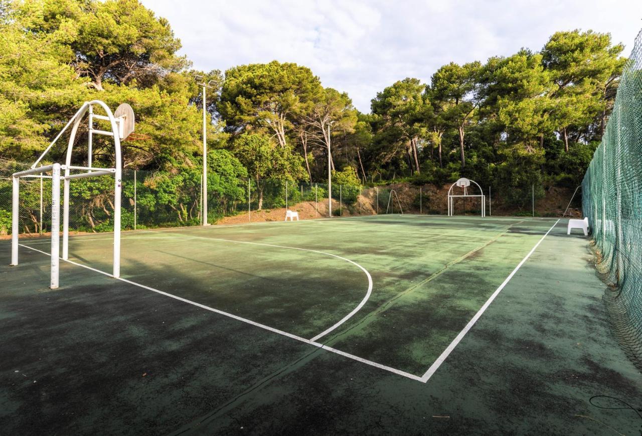 Belambra Clubs Presqu'Ile De Giens - Les Criques Hyères Exterior foto